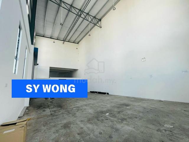 3 Storey Big Semi-D Factory for Rent at Alma 1