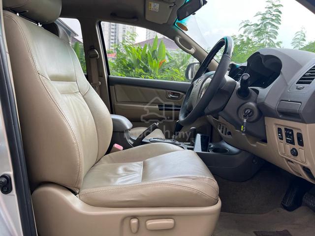 2013 Toyota FORTUNER 2.7 V FACELIFT (A) - 5