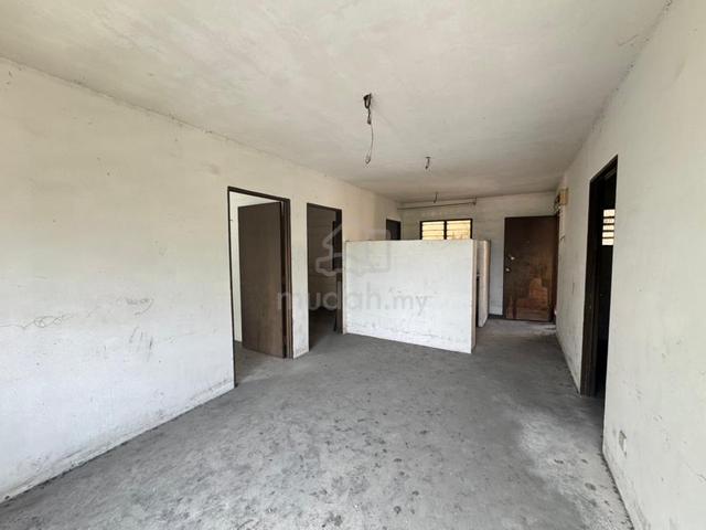 Seri Kemboja Apartment 1