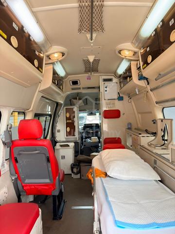 2017 Toyota HIACE 2.7 Ambulance - 2
