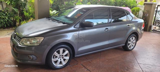 Volkswagen Polo Sedan 1.6 (A) Low Mileage F/Servic - 2