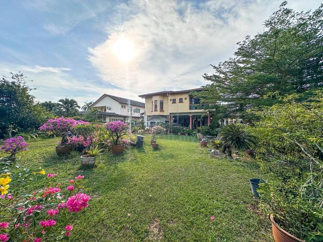 Massive Land • Grand Living • Ultimate Privacy KOTA DAMANSARA 1