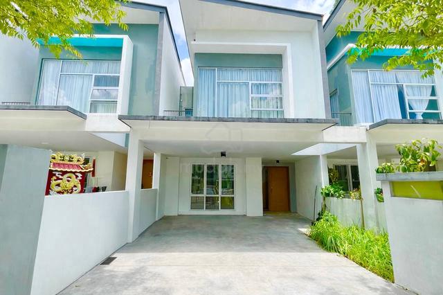 MURAH 2 Storey Terrace Parkfield Residences Tropicana Heights 1