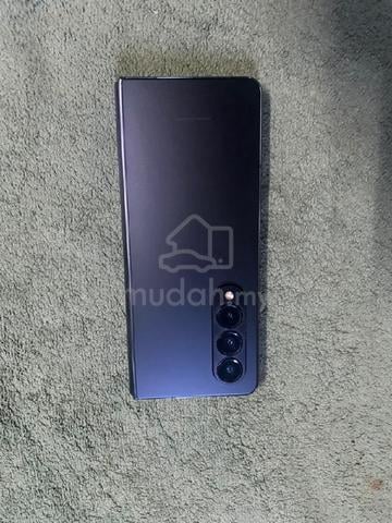 Samsung Z Fold 4  - photo 5 of 6