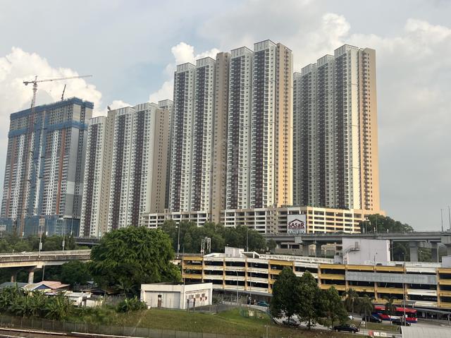 Residensi Sateria 1