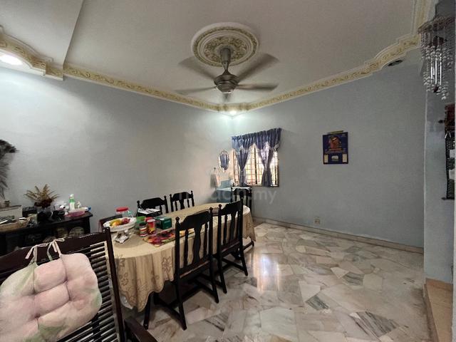 USJ 2 End Lọt (22x75 sqft) 2 Storey Terrace House Without Extra Land 3