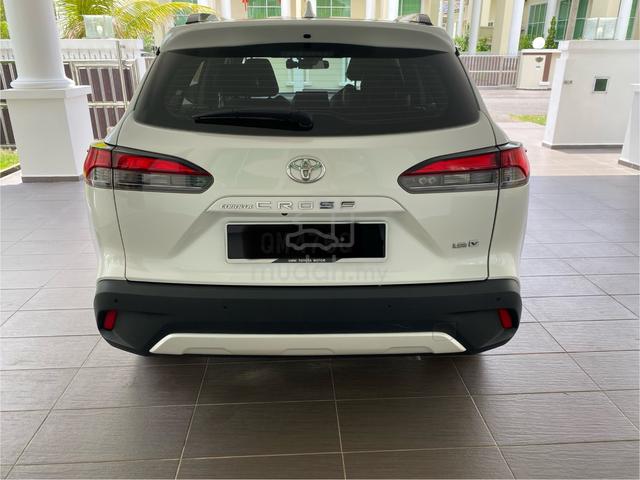 2024 Toyota Corolla Cross | 1 Owner | Accident Fre - 4