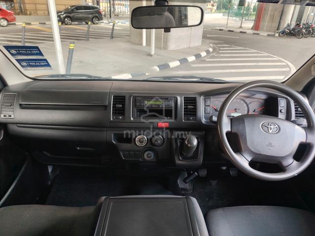 2014 Toyota Hiace 2.5 (M) Panel Van - 5