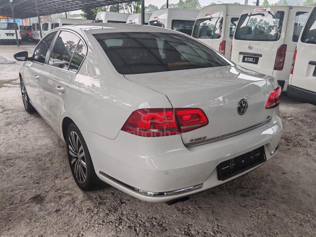 Volkswagen PASSAT 1.8 TSI SPORT (CBU) (A) - 5