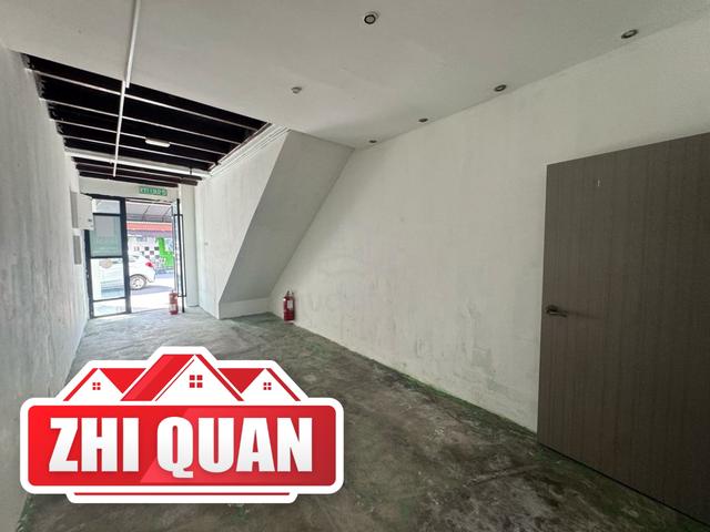JALAN TRANSFER 551sf Ground floor SHOPLOT Georgetown Mainroad road 3