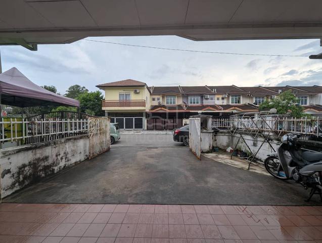 BERDEKATAN SEKOLAH teres 2 tingkat Desa Coalfields 3 Sungai Buloh 3