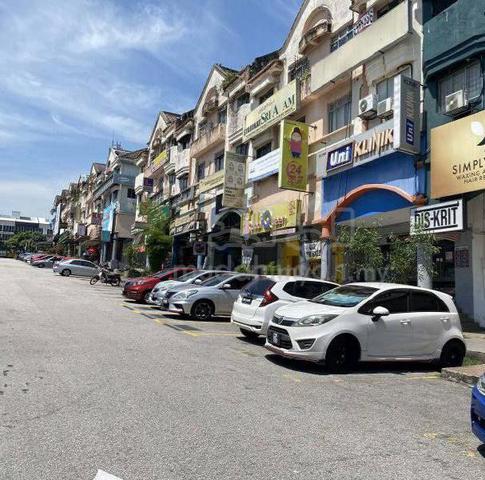 {GROUND FLOOR } Facing Open Shoplot Seksyen 7 Shah Alam 1