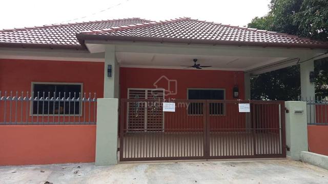 Bungalow 1 1/2 Storey Taman Segar Subang U5 1
