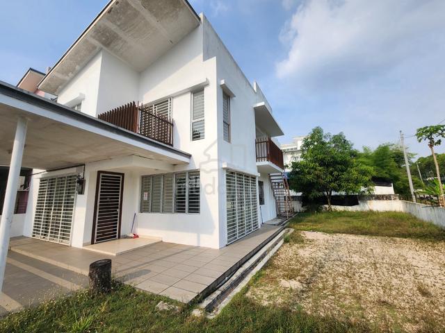 Bandar Seri Coalfields CORNER LOT Facing Open, Newly Refurbished!! 1