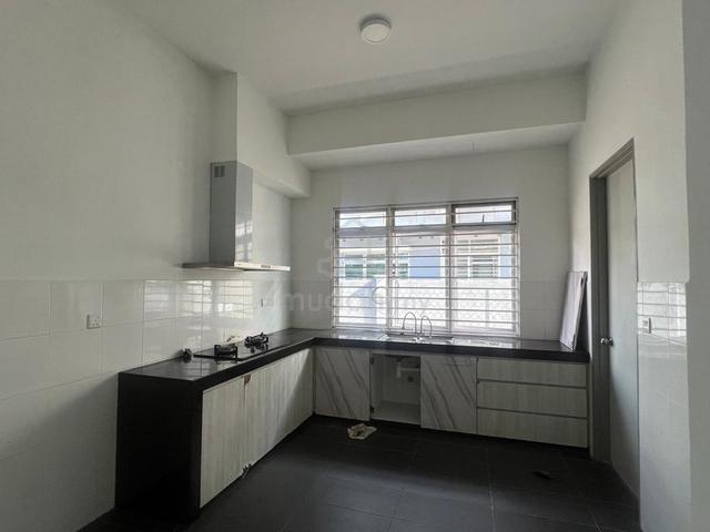 2-ꜱᴛᴏʀᴇʏ Perennia Conner @ Bandar Rimbayu | Basic unt | MOVE IN READY 1
