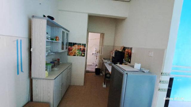Below Value !!! Shop Office At Oakland Commercial Centre For Sale 4