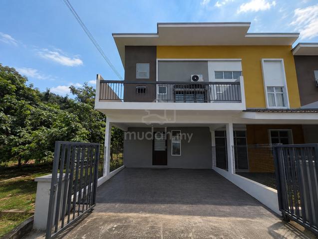 [ENDLOT - FREEHOLD] Townhouse Taman Nuri Sentosa, Durian Tunggal, MLK 1