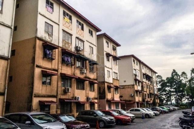 Sri Indah Apartment 1