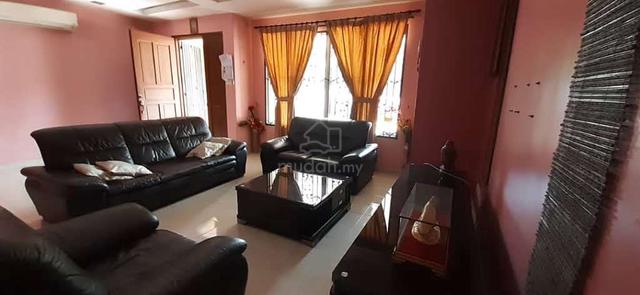 Bandar Parklands Partially Furnished 2-Storey - Move in Ready - LRT 3 1
