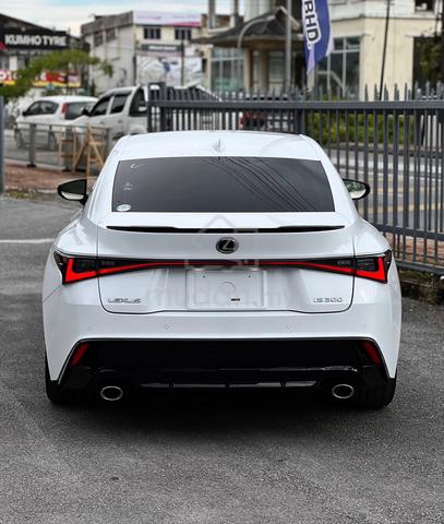 2021 IS300 Mark Levinson F SPORT MODE BLACK (A) - 5