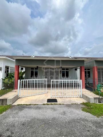 Rumah Taman Merlimau Permai 2 untuk di sewa 1