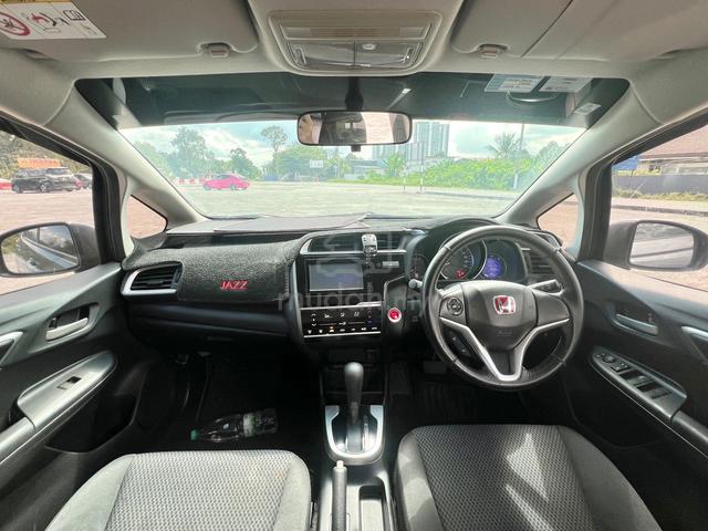 2019 Honda JAZZ 1.5 E FACELIFT (A) tip top - 5