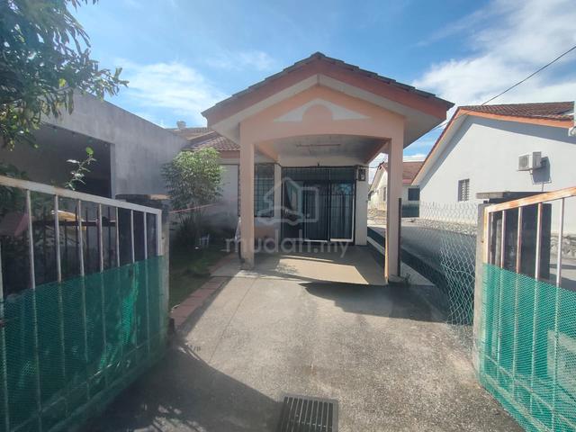 FOR Sale - Taman Politeknik Teluk Kemang, Port Dickson (END LOT) 1
