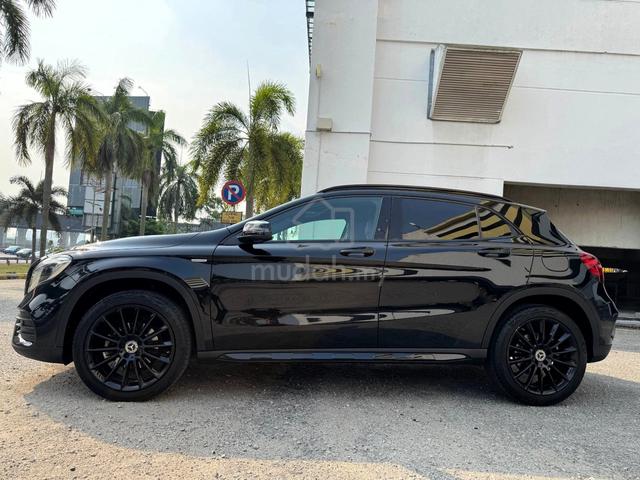 2018 Mercedes Benz GLA200 1.6 NIGHT EDITION SUV - 2