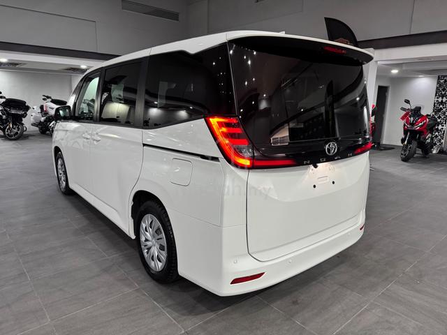 TOYOTA NOAH X(a)UNREG 2022*2 POWER DOOR/7 SEATER - 3