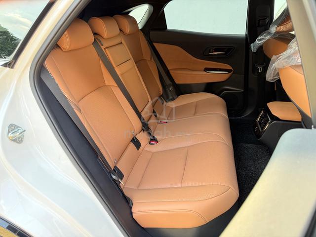 2023 Toyota CROWN 2.5 SPORT Z (A) Grade 5A/12k km - 4