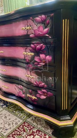 Carousel Image