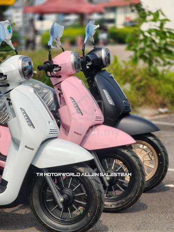 Carousel Image