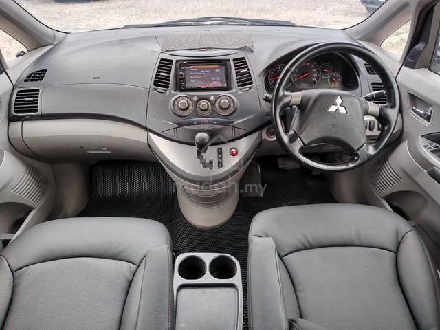 2010 CASH OTR Mitsubishi GRANDIS 2.4 FACELIFT (A) - 5