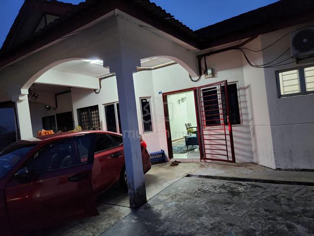 Rumah Teres Setingkat Taman Muzzafar Shah Ayer Keroh 1