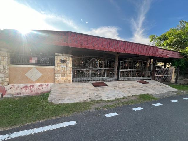 Semi d 1 tingkat taman sri medoi kg jawa segamat renovated freehold 1