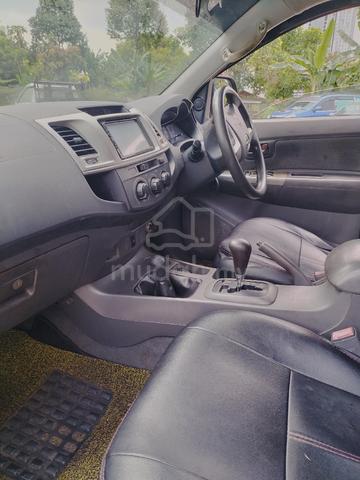 2012 Toyota HILUX 2.5 G MY05 KUN25R FACELIFT II - 4