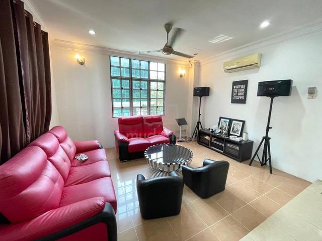 FOR SALE :  Freehold Beautiful 3 Storey Bungalow Bukit Rahman Putra 4