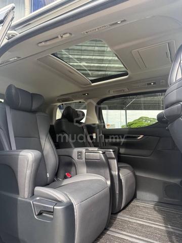 2023 Toyota ALPHARD Sunroof 2.5 SC (A) Good Deal - 5