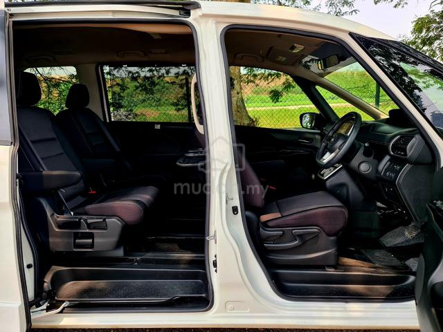 Nissan Serena 2.0 HighwayStar FullSrvRecord 80k KM - 1