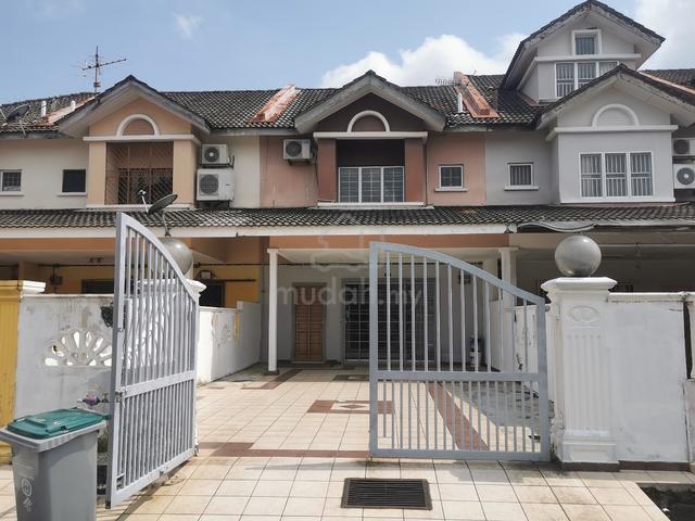 Under Bank Value Nice 2 Storey House @ Garden Avenue S2 for sale 1
