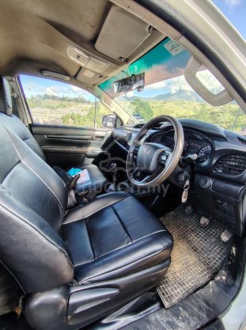 2020 Toyota HILUX 2.4 MT MY17 AN120 FACELIFT (M) - 5