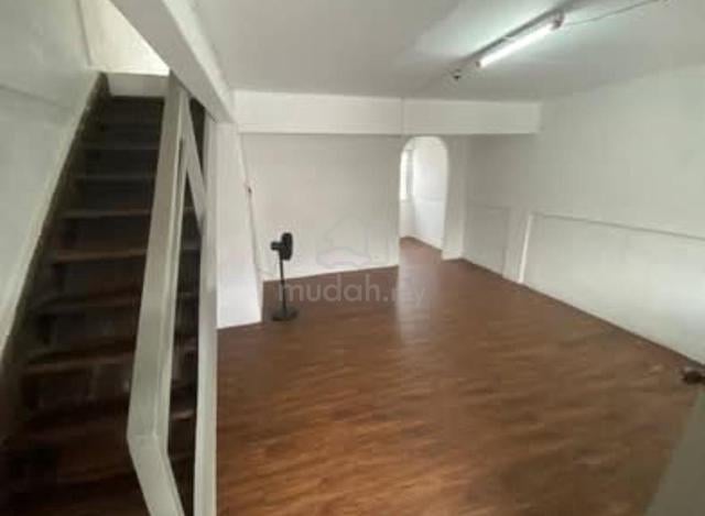 Plentong Two Storey Low Cost House in Good Condition for Rent 1