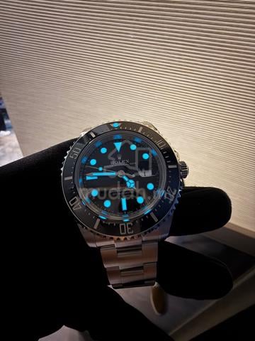 Carousel Image