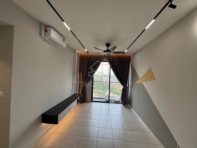 Residensi Max 1