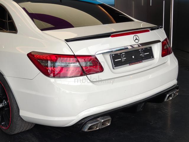2011 Mercedes Benz E200 1.8 Coupe CGI BlueEFCY AMG - 4