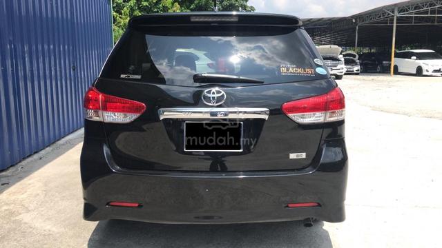 2010 Toyota WISH 1.8 S (loan kedai) - 5