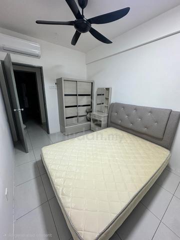 Fully Furnished Middle Room 1