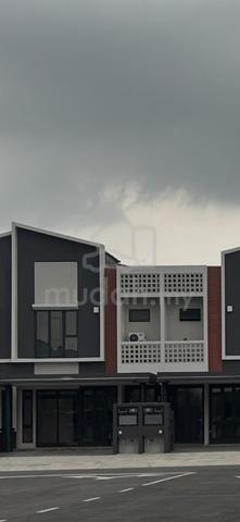 Brand New Intermediate Lot @Ilham Residence 1