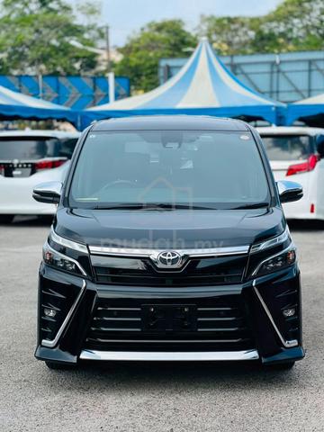 2021 Toyota VOXY 2.0 ZS KIRAMEKI III (A) - 3
