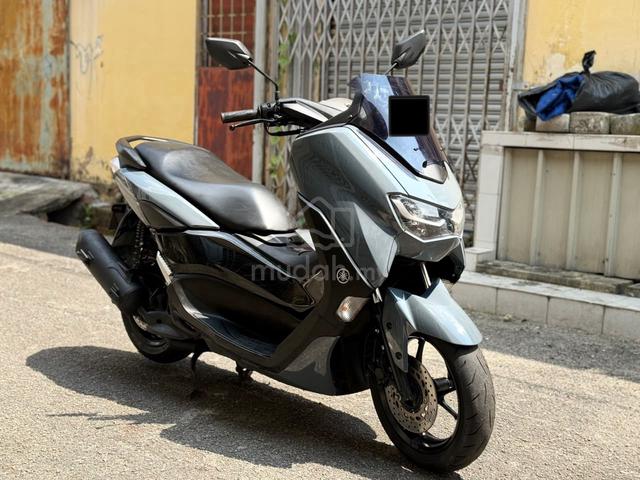 Carousel Image